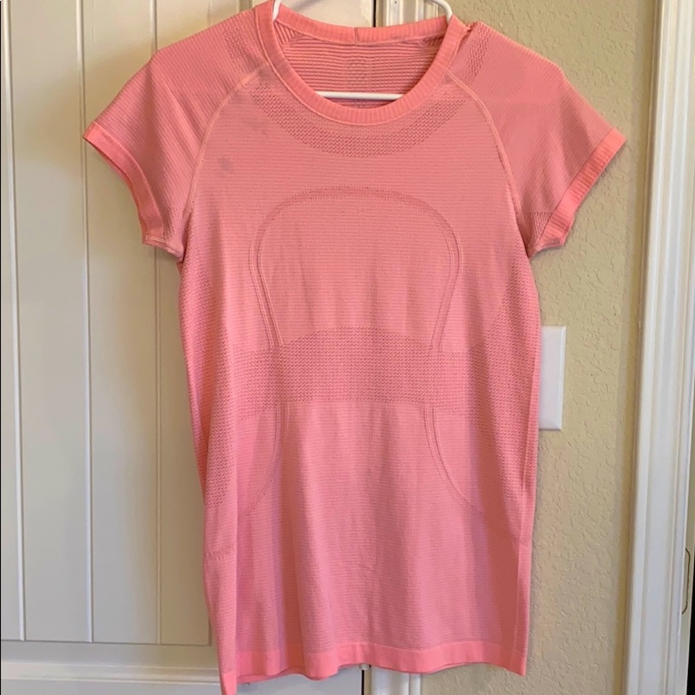 Lululemon Swiftly tee size 8